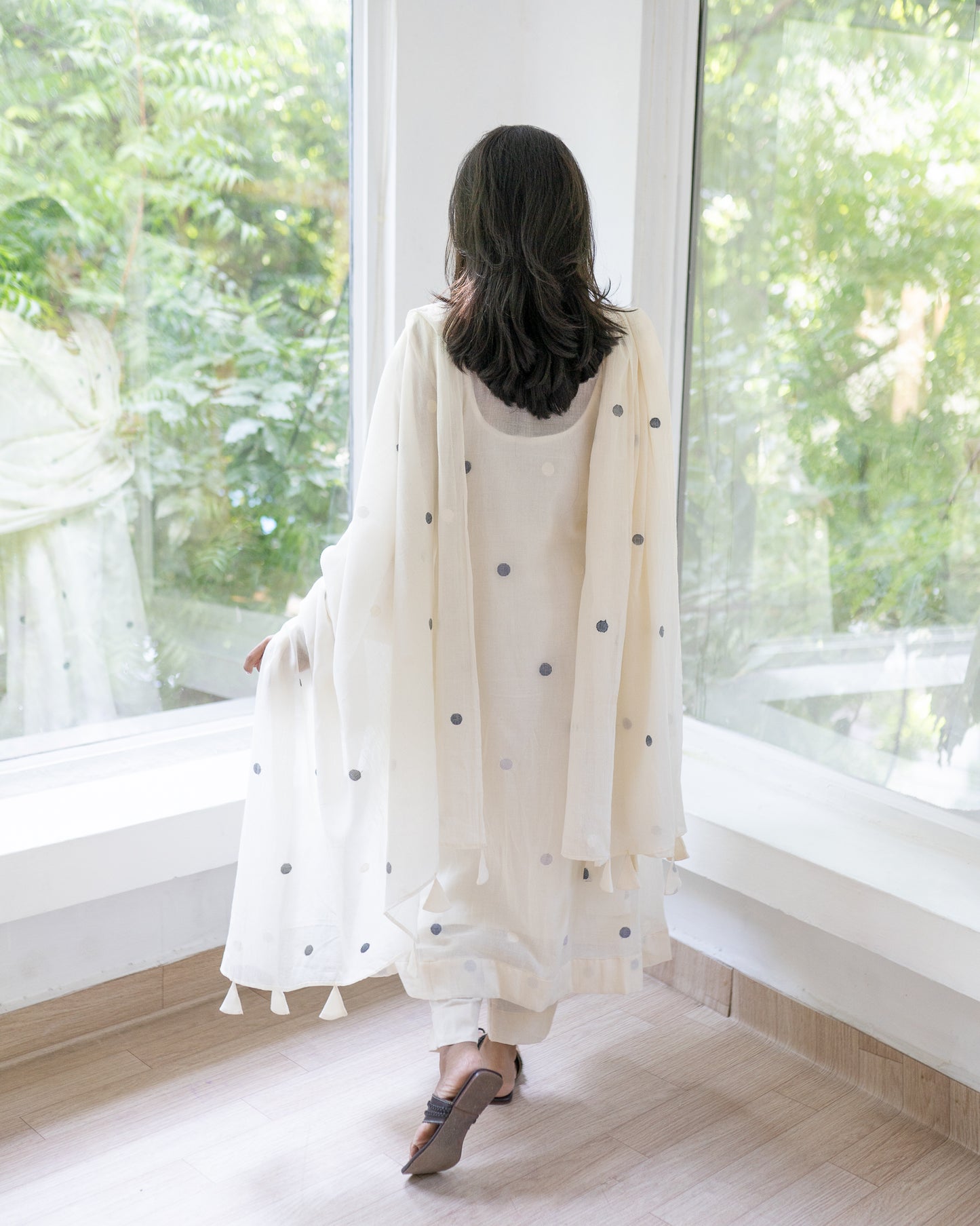 Polka Dreams in Navy | Handwoven Jamdani Dupatta