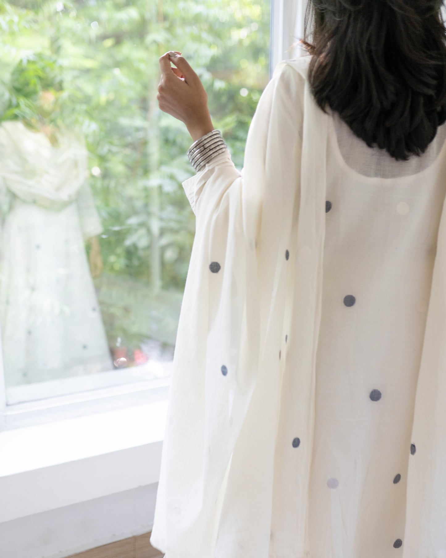 Polka Dreams in Navy | Handwoven Jamdani Dupatta
